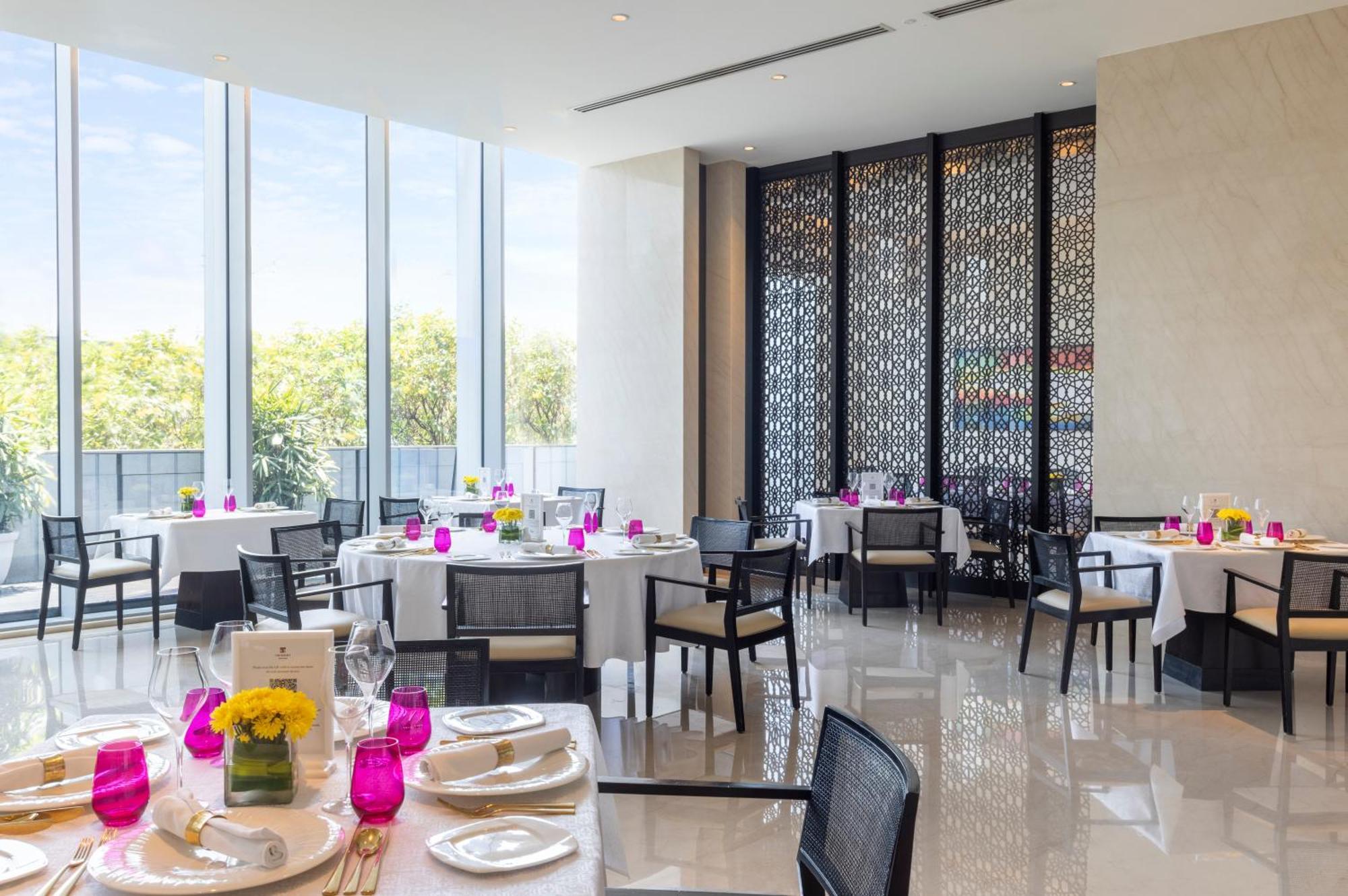 Hotel Trident Hajdarábád Exteriér fotografie The Park, New Delhi