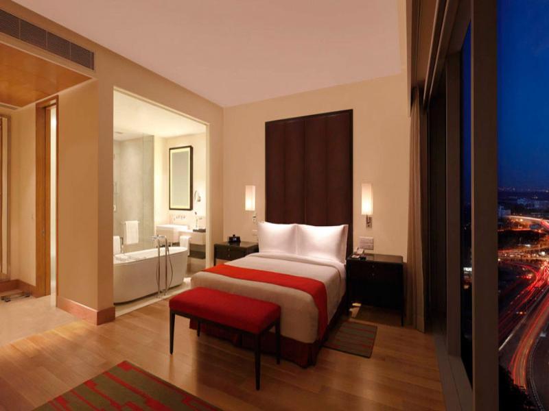 Hotel Trident Hajdarábád Exteriér fotografie A bedroom at the Taj Mahal Palace, Mumbai